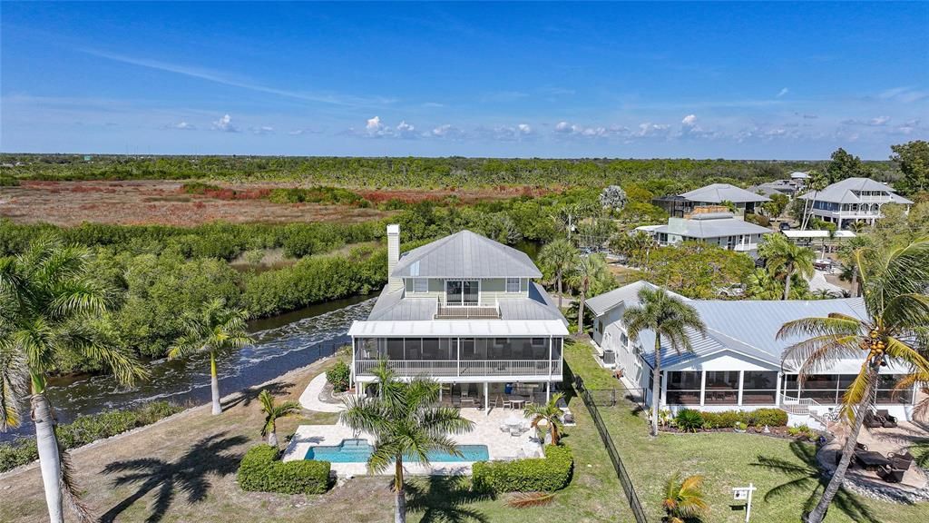 En Venta: $1,200,000 (3 camas, 2 baños, 2399 Pies cuadrados)