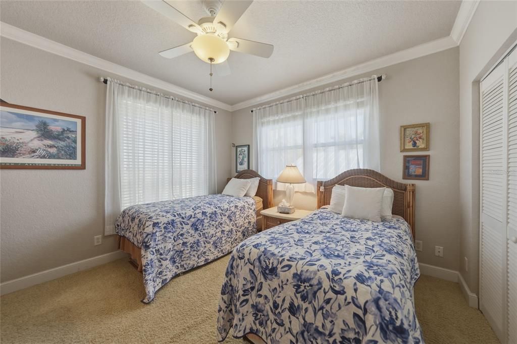 En Venta: $1,200,000 (3 camas, 2 baños, 2399 Pies cuadrados)