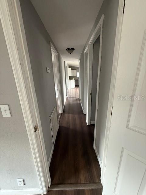 Active With Contract: $124,900 (2 beds, 2 baths, 1127 Square Feet)