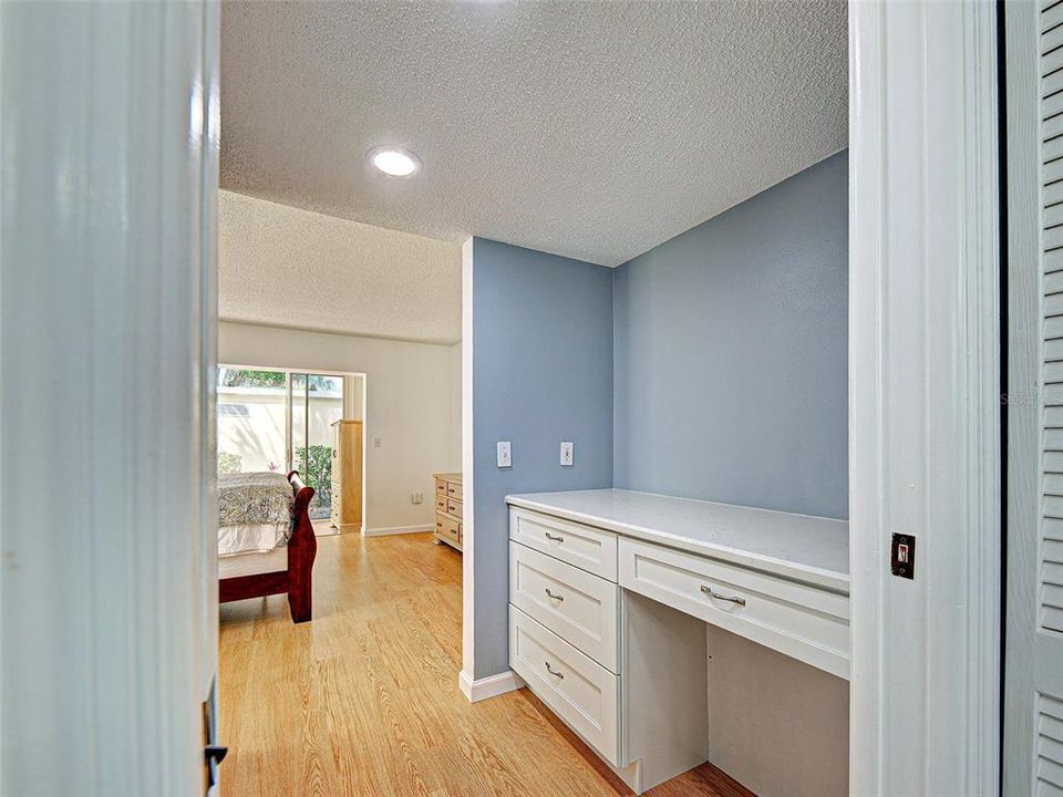 待售: $229,900 (2 贝兹, 2 浴室, 1110 平方英尺)