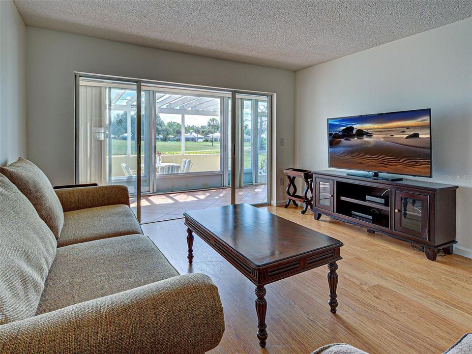 待售: $229,900 (2 贝兹, 2 浴室, 1110 平方英尺)