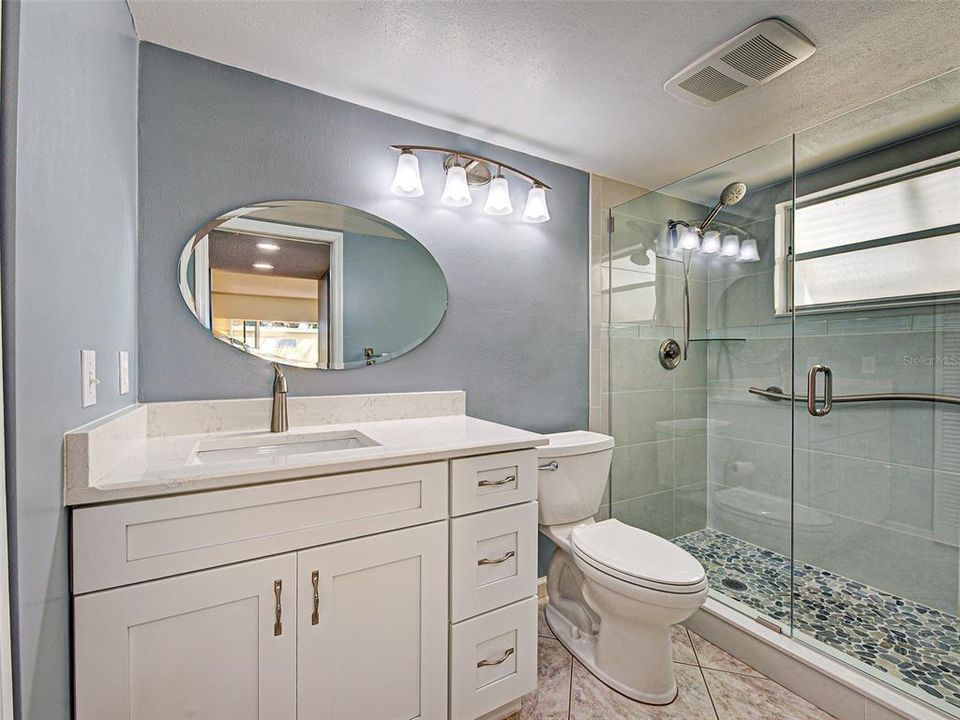 待售: $229,900 (2 贝兹, 2 浴室, 1110 平方英尺)