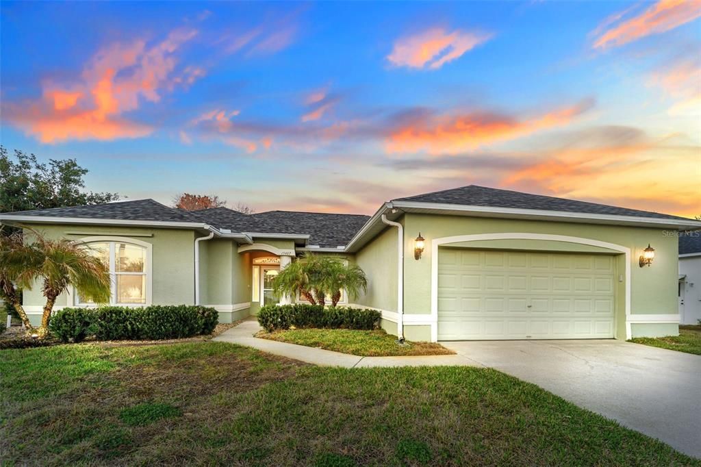 Recently Sold: $409,000 (3 beds, 2 baths, 2023 Square Feet)