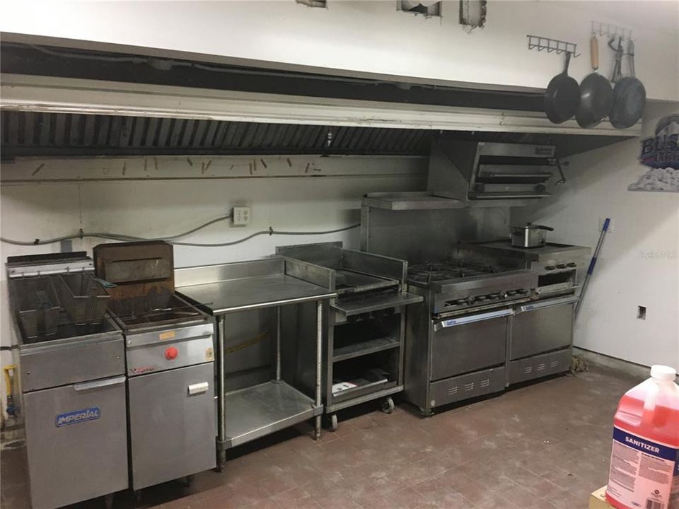 Activo con contrato: $550,000 (0 camas, 0 baños, 6900 Pies cuadrados)