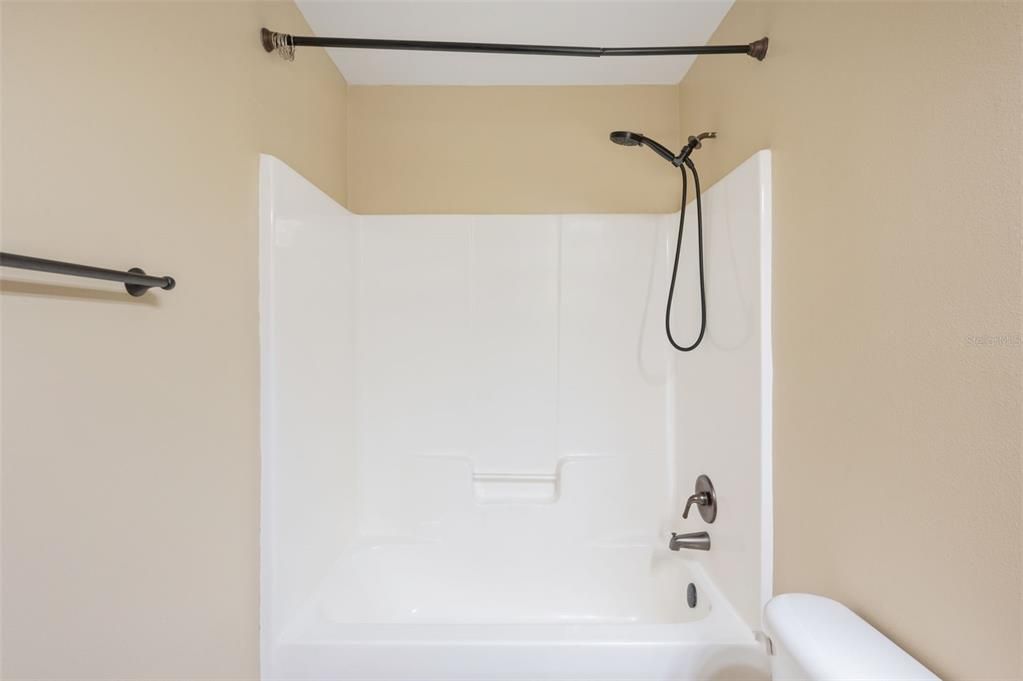 For Sale: $389,900 (4 beds, 2 baths, 2757 Square Feet)