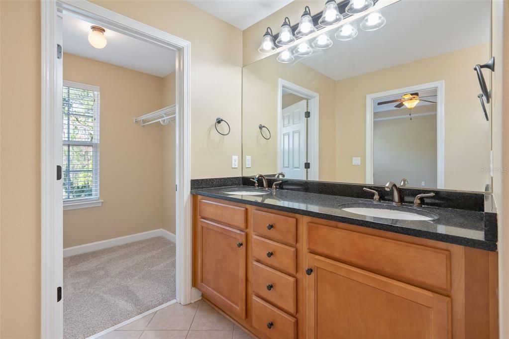 For Sale: $389,900 (4 beds, 2 baths, 2757 Square Feet)