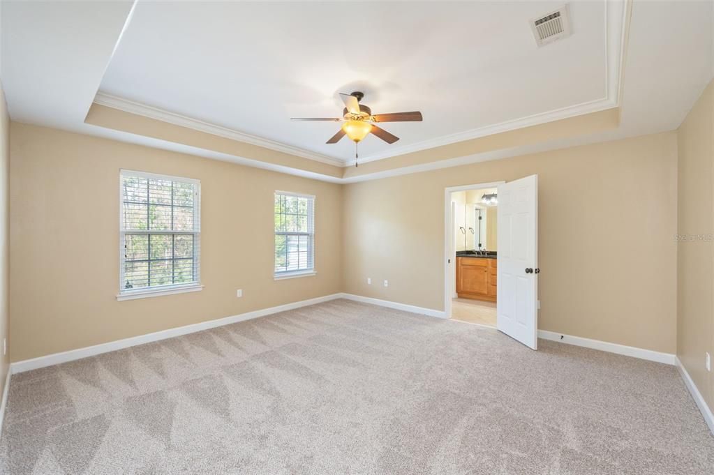 For Sale: $389,900 (4 beds, 2 baths, 2757 Square Feet)