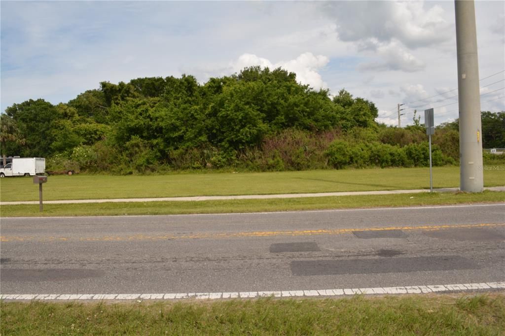 合同活跃: $250,000 (1.07 acres)