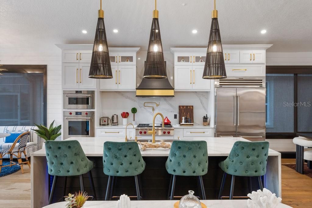 Active With Contract: $810,000 (4 beds, 2 baths, 1883 Square Feet)