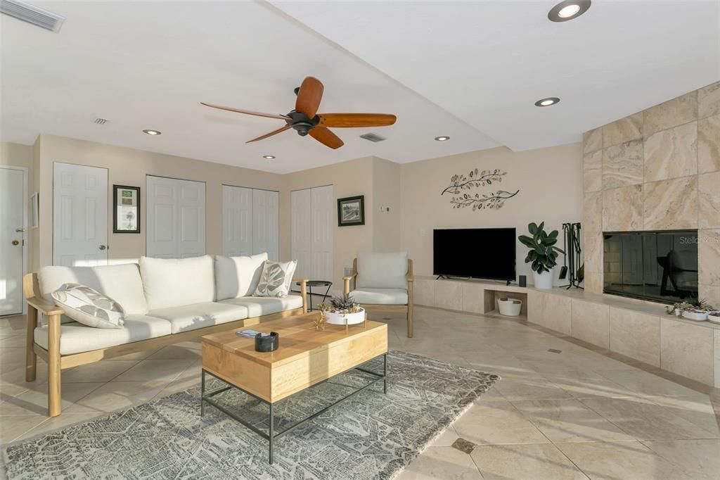 Active With Contract: $1,350,000 (3 beds, 2 baths, 1982 Square Feet)