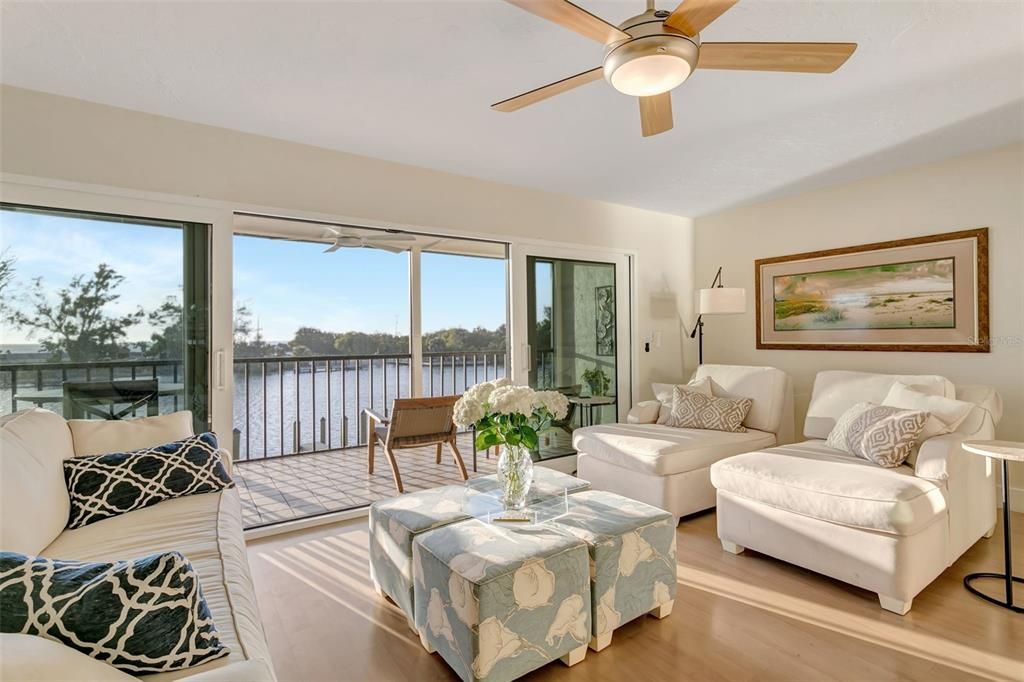 Active With Contract: $1,350,000 (3 beds, 2 baths, 1982 Square Feet)
