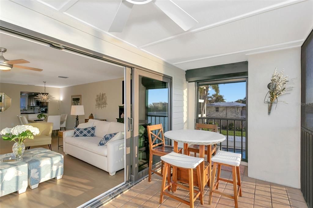 Active With Contract: $1,350,000 (3 beds, 2 baths, 1982 Square Feet)