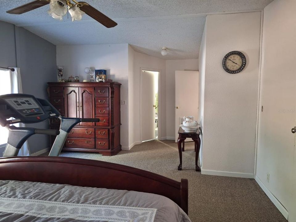 For Sale: $189,000 (3 beds, 2 baths, 1440 Square Feet)