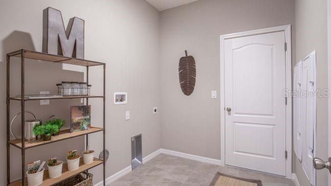 Activo con contrato: $405,990 (3 camas, 2 baños, 1876 Pies cuadrados)