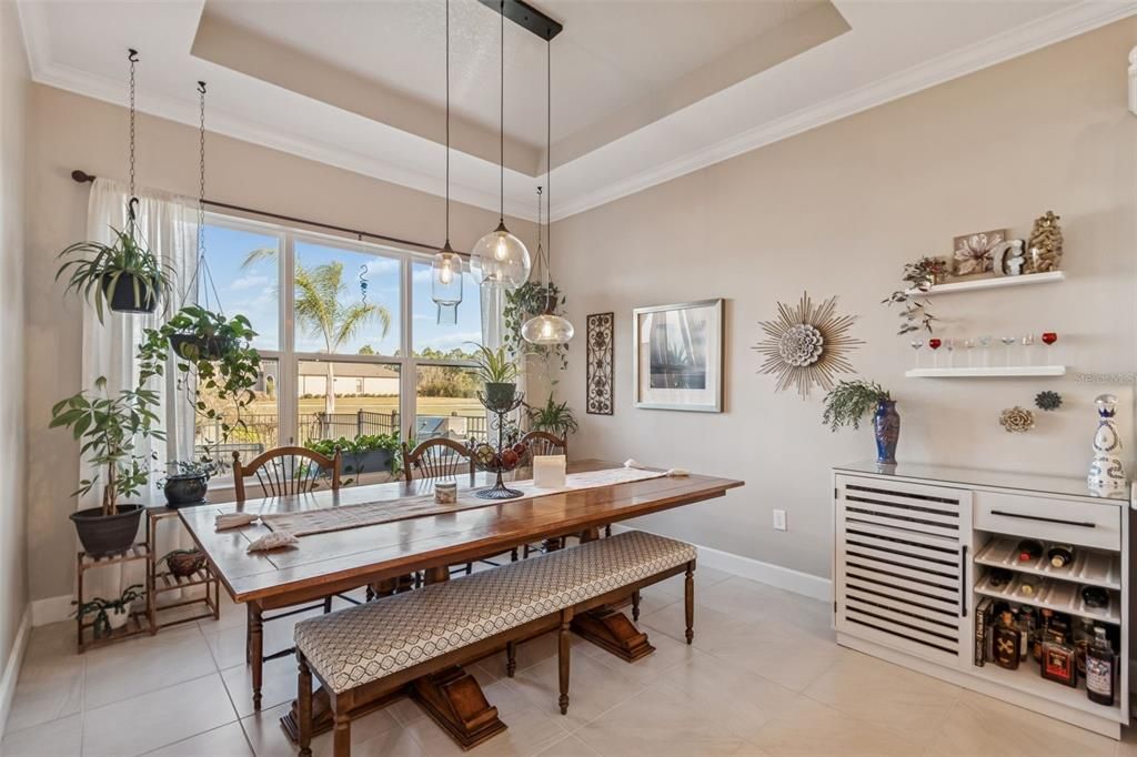 Activo con contrato: $488,500 (4 camas, 3 baños, 2406 Pies cuadrados)