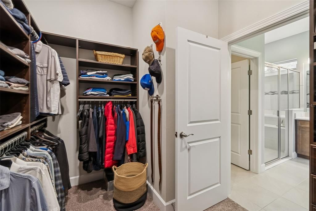 Activo con contrato: $488,500 (4 camas, 3 baños, 2406 Pies cuadrados)