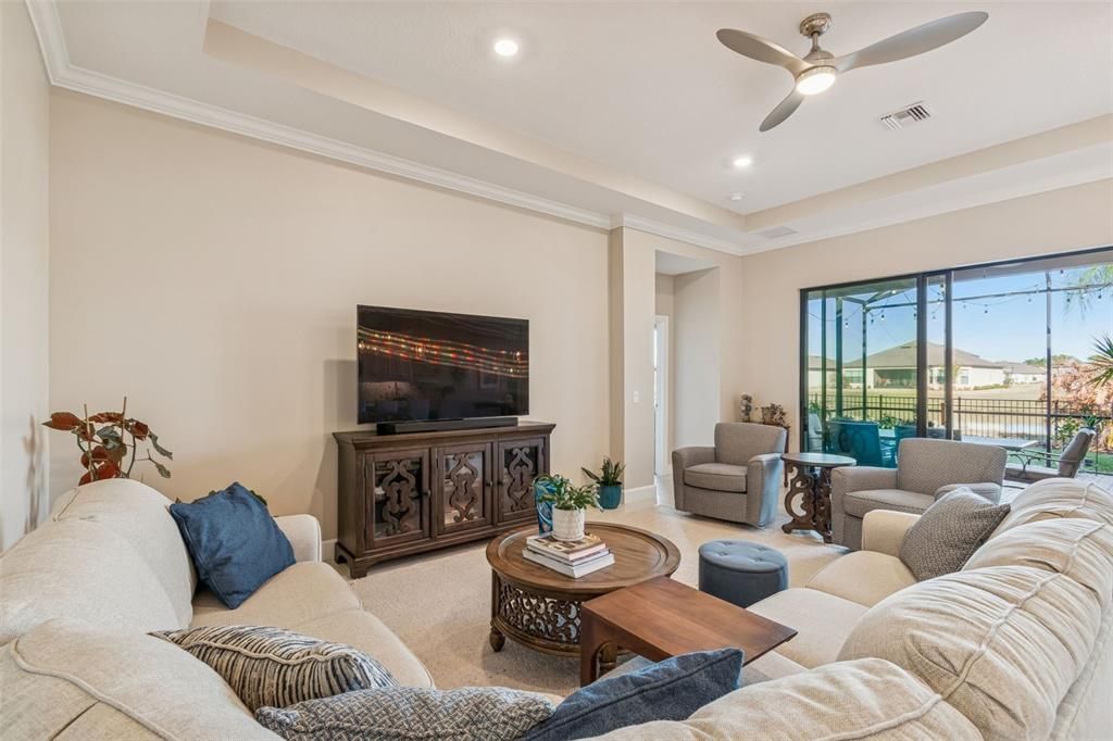 Activo con contrato: $488,500 (4 camas, 3 baños, 2406 Pies cuadrados)