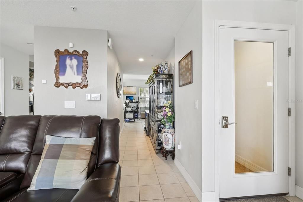 На продажу: $499,900 (3 спален, 2 ванн, 1834 Квадратных фут)