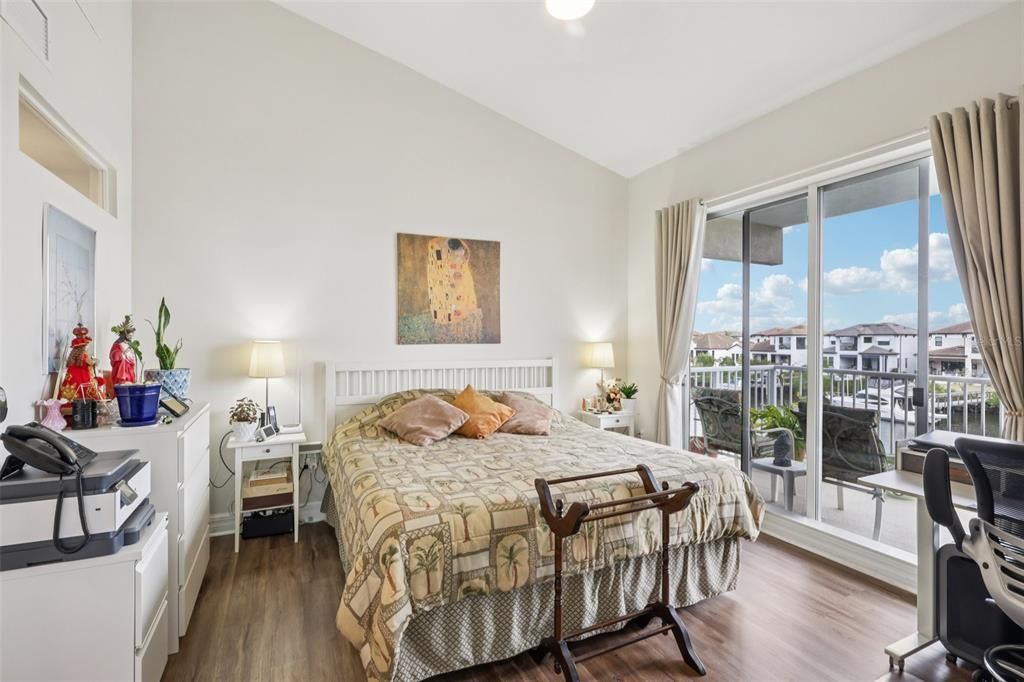 На продажу: $499,900 (3 спален, 2 ванн, 1834 Квадратных фут)