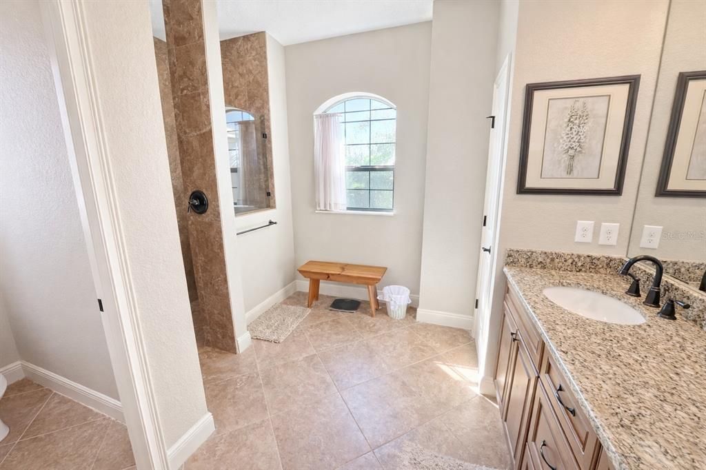 Activo con contrato: $389,000 (3 camas, 2 baños, 1788 Pies cuadrados)