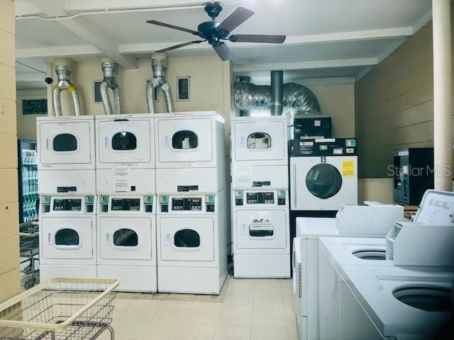 For Sale: $85,000 (1 beds, 1 baths, 648 Square Feet)