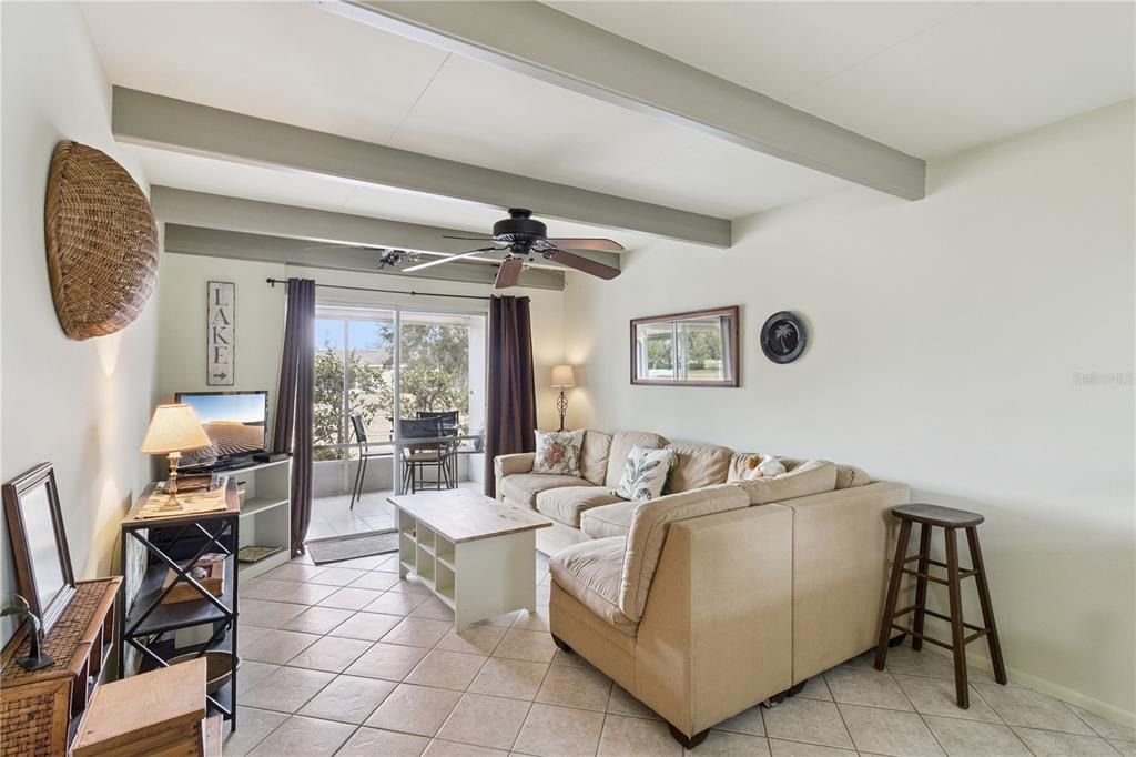 For Sale: $85,000 (1 beds, 1 baths, 648 Square Feet)