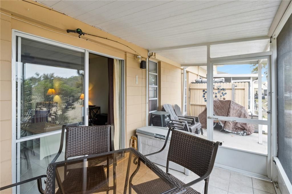 For Sale: $85,000 (1 beds, 1 baths, 648 Square Feet)