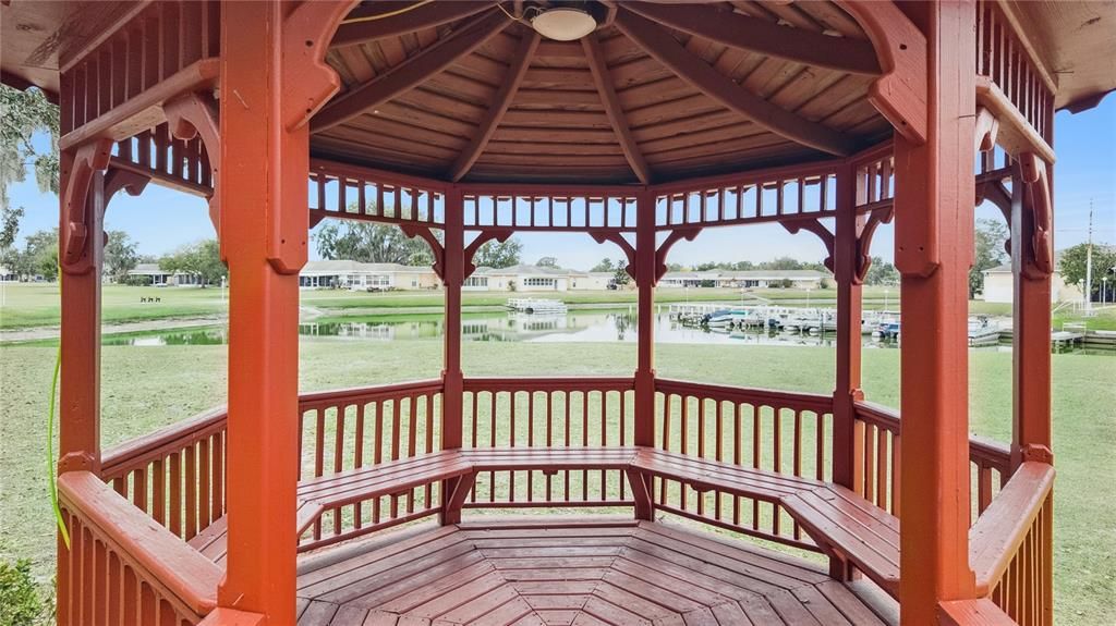 For Sale: $85,000 (1 beds, 1 baths, 648 Square Feet)