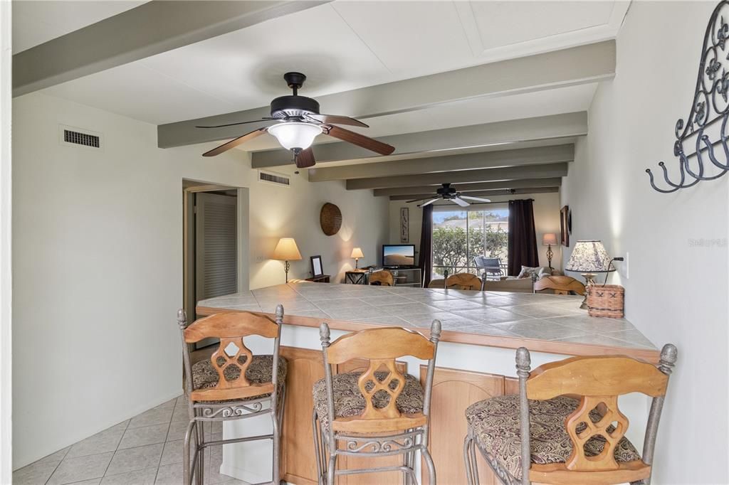 For Sale: $85,000 (1 beds, 1 baths, 648 Square Feet)