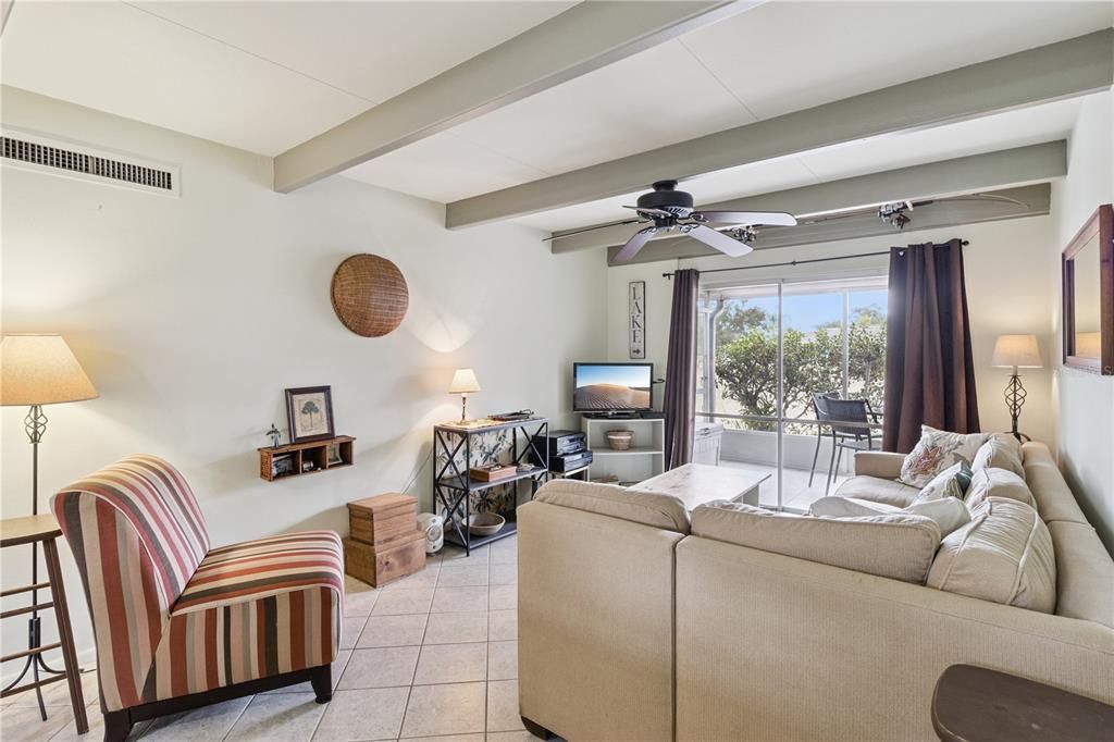 For Sale: $85,000 (1 beds, 1 baths, 648 Square Feet)