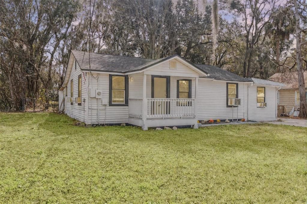 For Sale: $195,000 (0 beds, 0 baths, 1384 Square Feet)