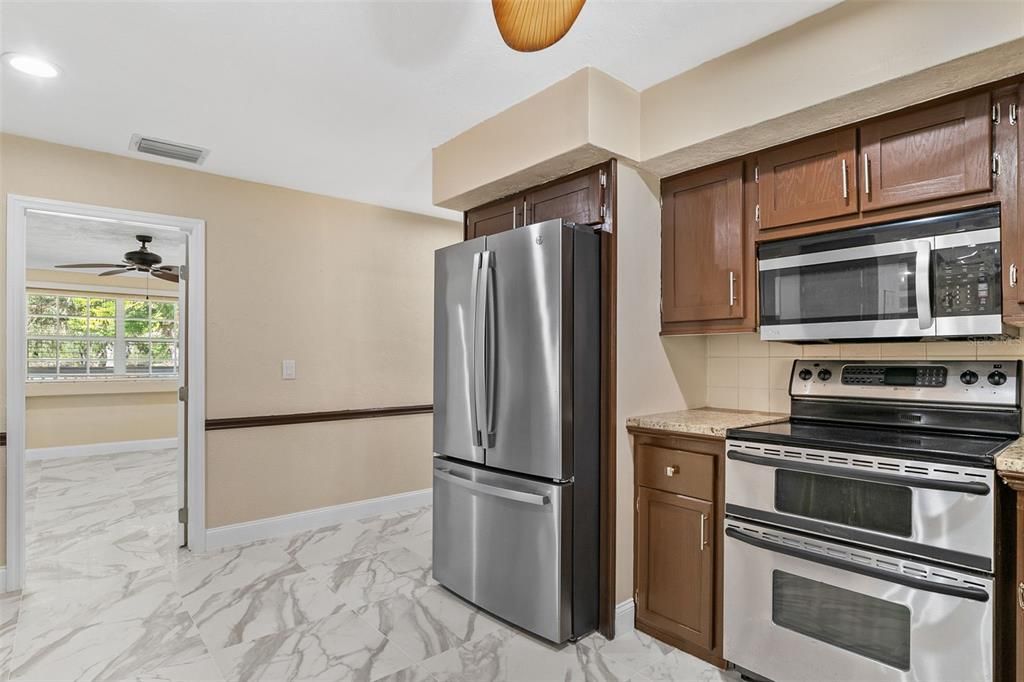 Active With Contract: $825,000 (6 beds, 4 baths, 3777 Square Feet)