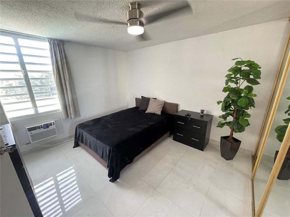 En Renta: $1,700 (2 camas, 2 baños, 1024 Pies cuadrados)