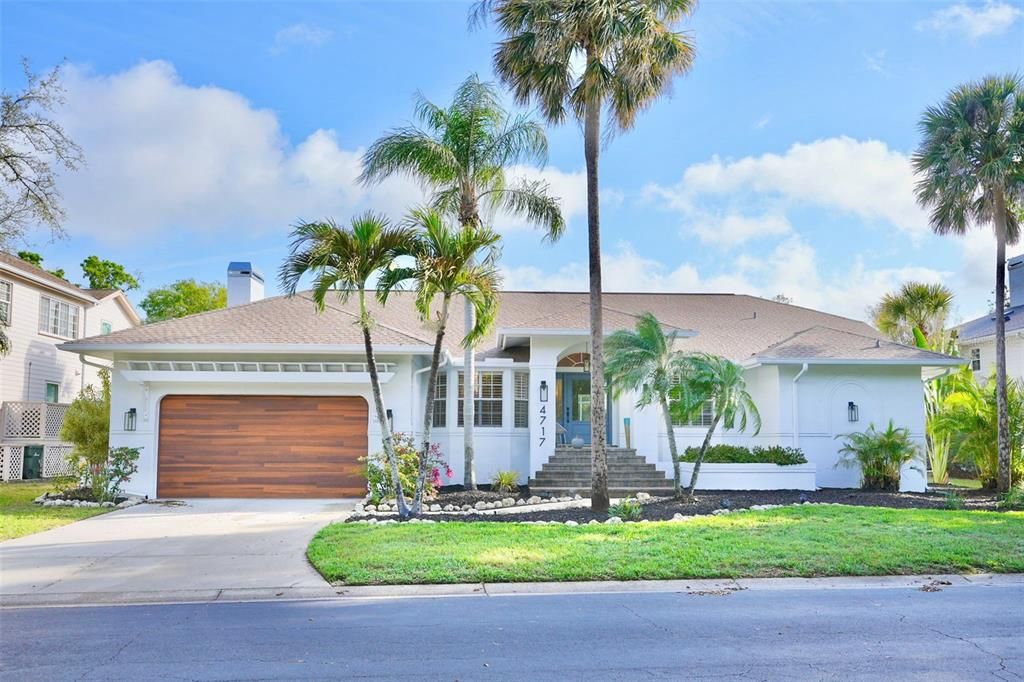 En Venta: $1,045,900 (5 camas, 3 baños, 3037 Pies cuadrados)