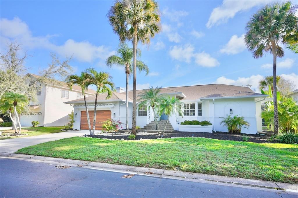En Venta: $1,045,900 (5 camas, 3 baños, 3037 Pies cuadrados)