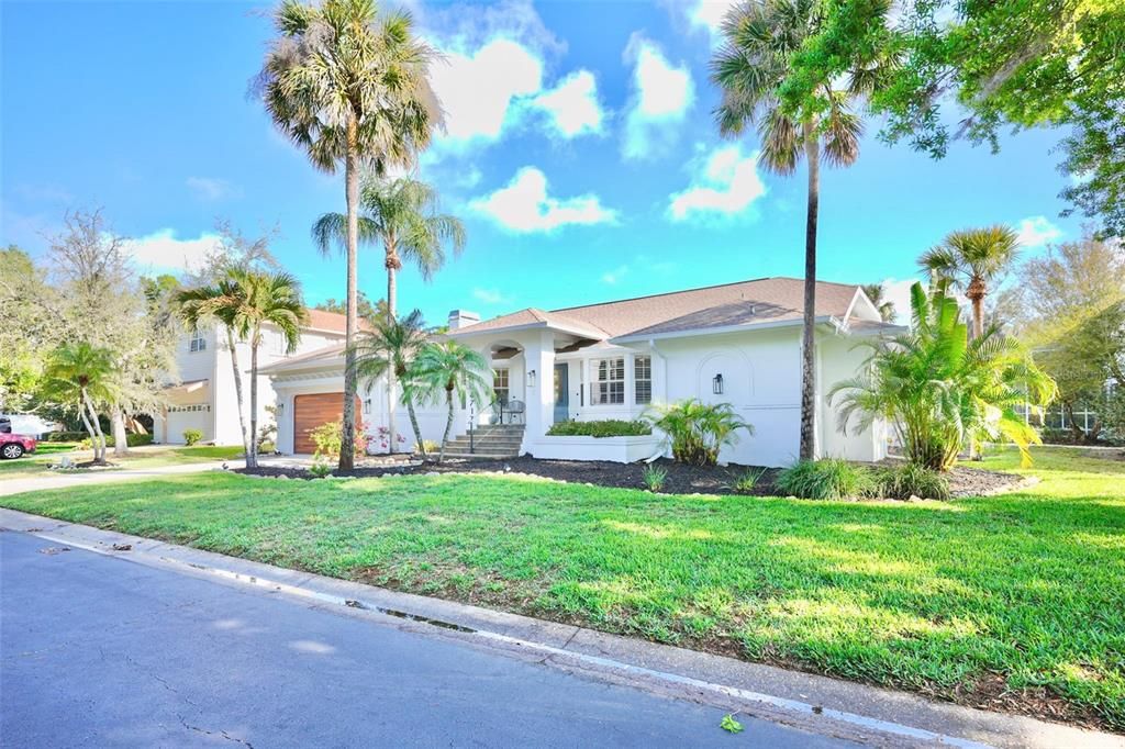 En Venta: $1,045,900 (5 camas, 3 baños, 3037 Pies cuadrados)