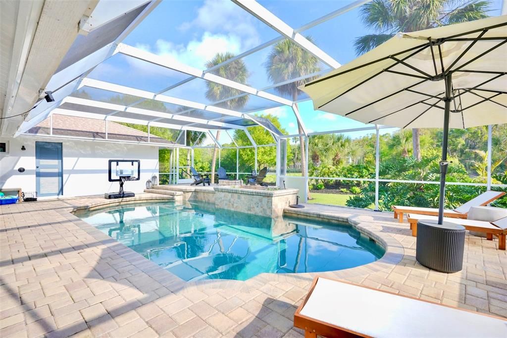 En Venta: $1,045,900 (5 camas, 3 baños, 3037 Pies cuadrados)