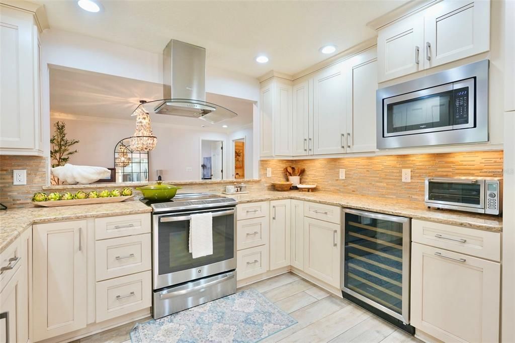En Venta: $1,045,900 (5 camas, 3 baños, 3037 Pies cuadrados)