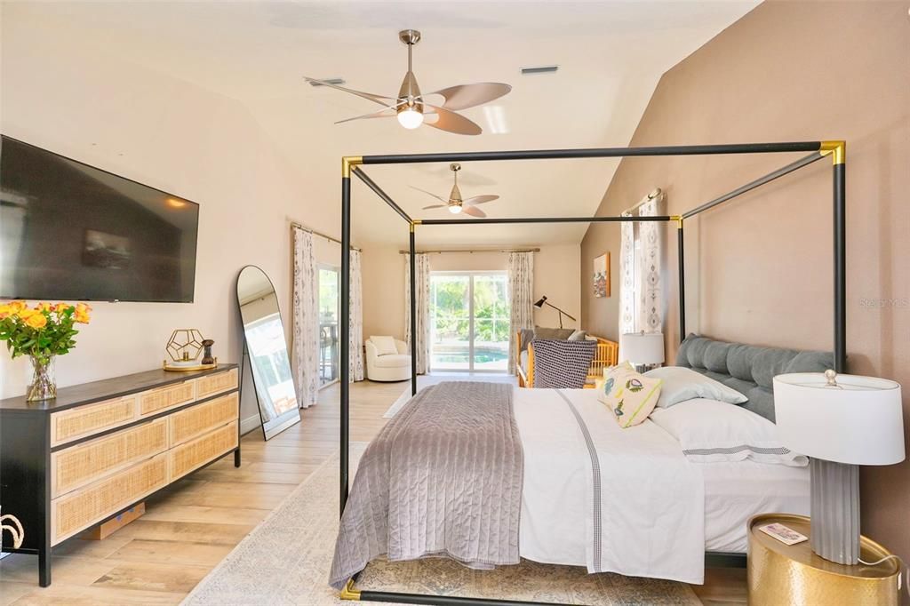 En Venta: $1,045,900 (5 camas, 3 baños, 3037 Pies cuadrados)