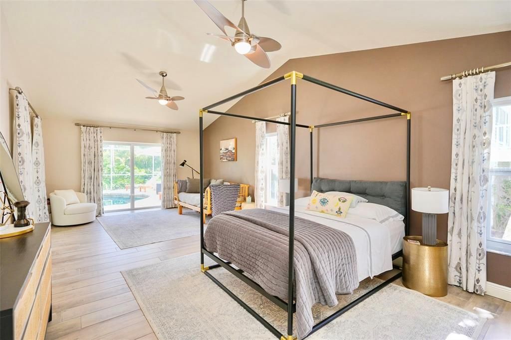 En Venta: $1,045,900 (5 camas, 3 baños, 3037 Pies cuadrados)
