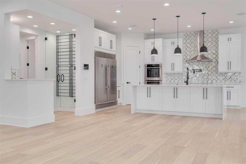 For Sale: $2,395,000 (4 beds, 3 baths, 4348 Square Feet)