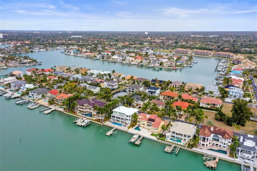 For Sale: $2,395,000 (4 beds, 3 baths, 4348 Square Feet)