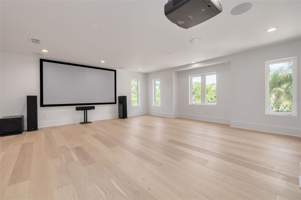For Sale: $2,395,000 (4 beds, 3 baths, 4348 Square Feet)