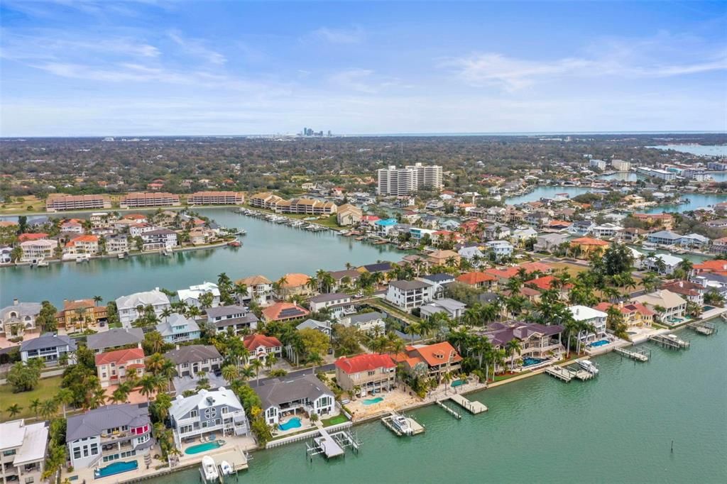 For Sale: $2,395,000 (4 beds, 3 baths, 4348 Square Feet)