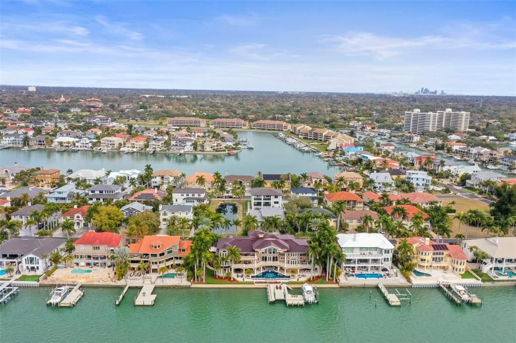 For Sale: $2,395,000 (4 beds, 3 baths, 4348 Square Feet)