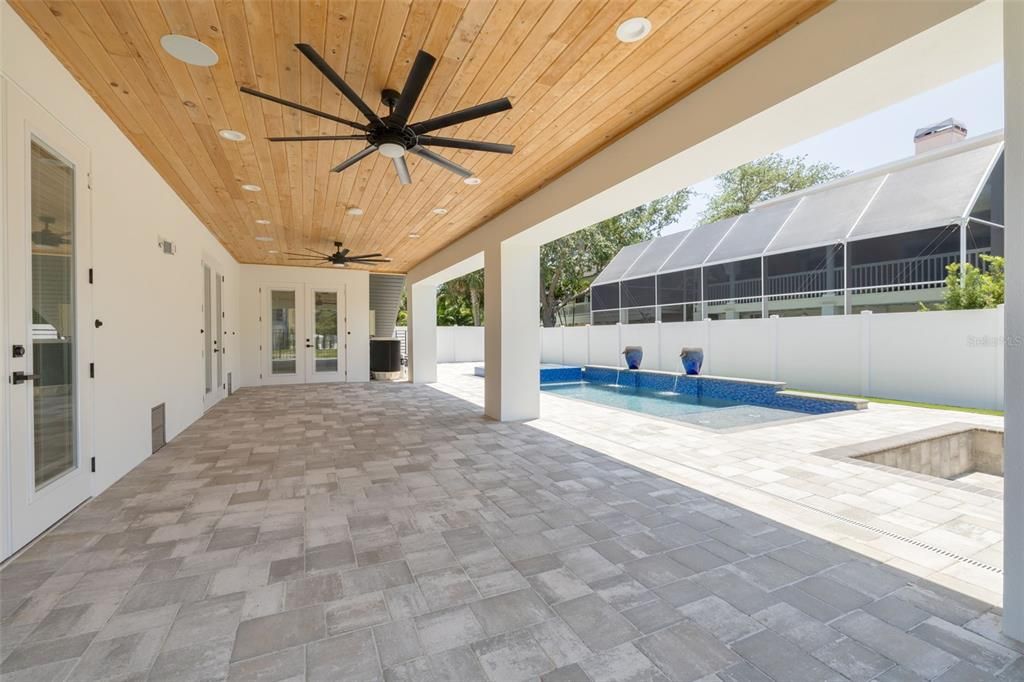For Sale: $2,395,000 (4 beds, 3 baths, 4348 Square Feet)