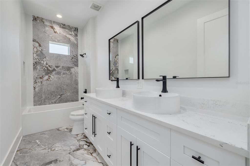 For Sale: $2,395,000 (4 beds, 3 baths, 4348 Square Feet)