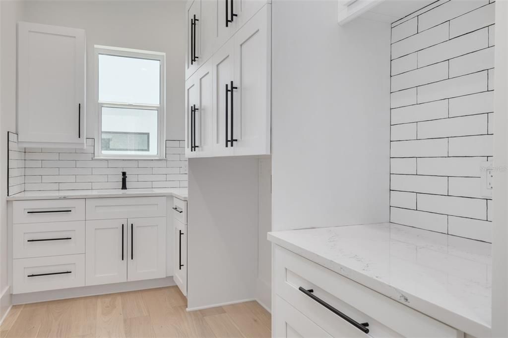For Sale: $2,395,000 (4 beds, 3 baths, 4348 Square Feet)