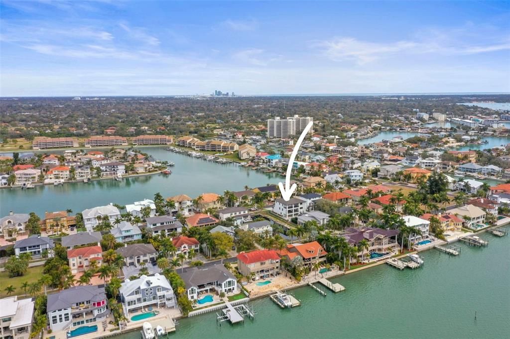 For Sale: $2,395,000 (4 beds, 3 baths, 4348 Square Feet)