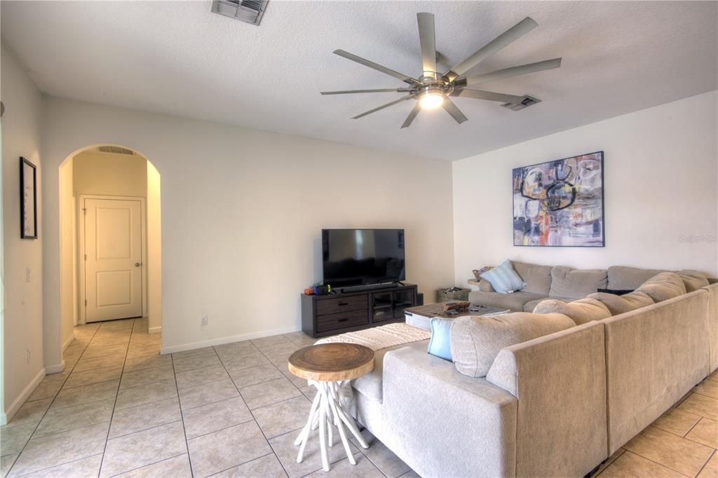 Active With Contract: $575,000 (5 beds, 3 baths, 3508 Square Feet)